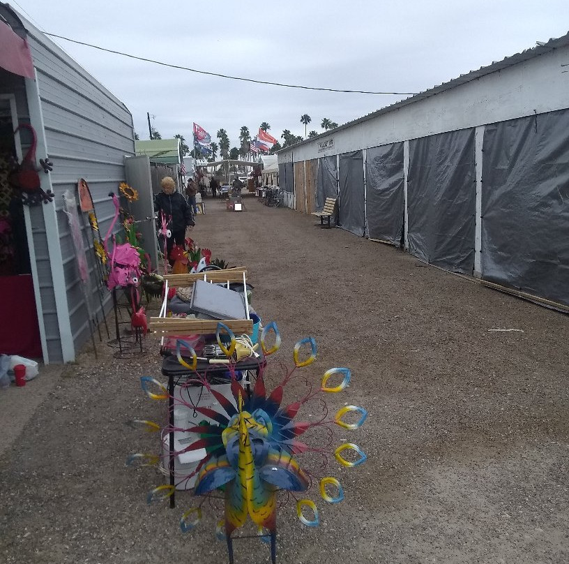 Don Wes Flea Market-Donna必去景点
