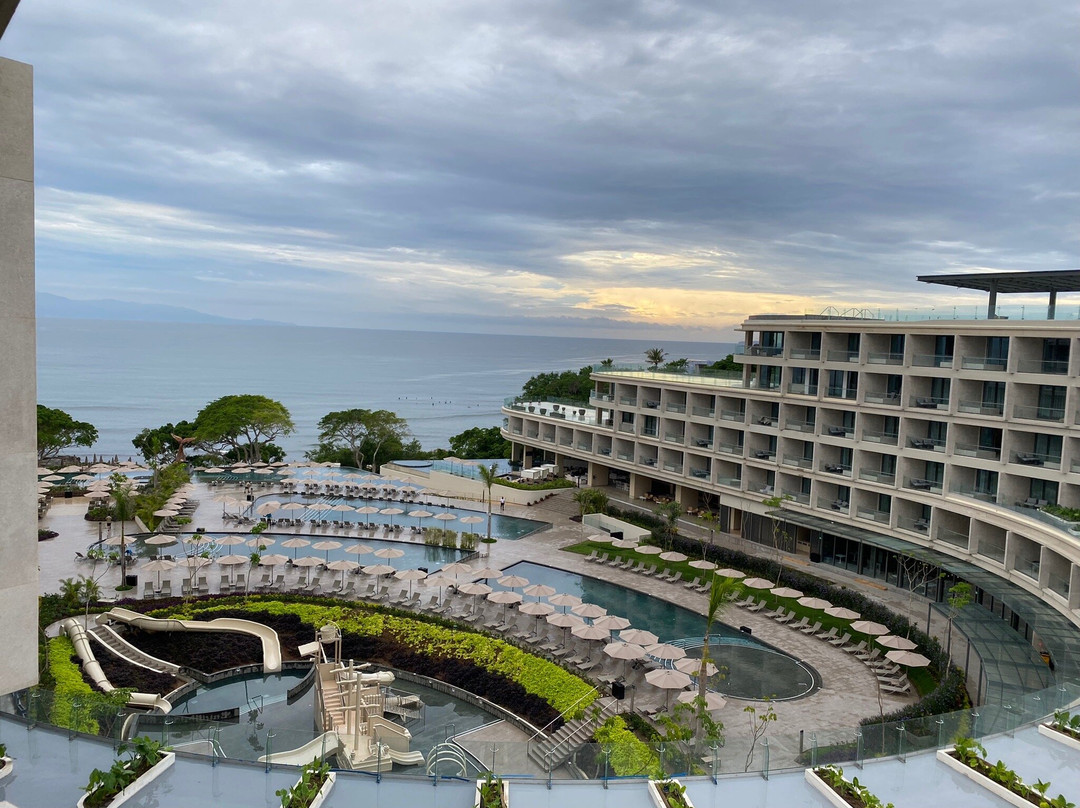 Secrets Bahia Mita Surf & Spa Resort主图