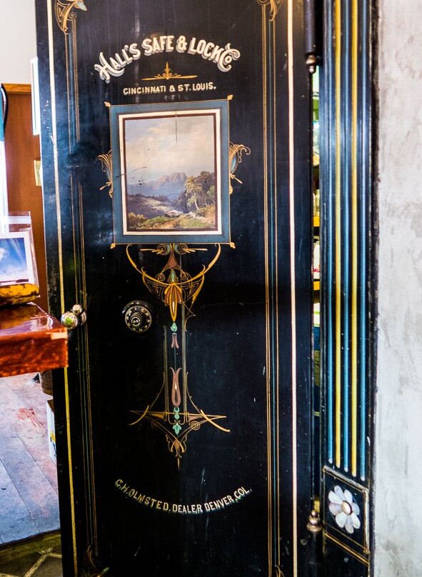 Snitching Lady Distillery-Fairplay必去景点