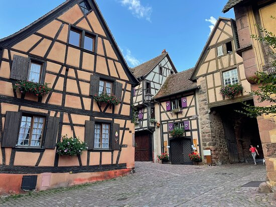 利克威尔酒店住宿-B. Espace Suites