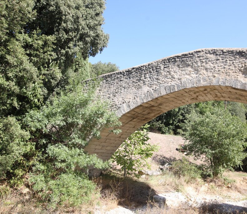 Le Petit Pont de Pierre Dit «Pont Roman»景点图片