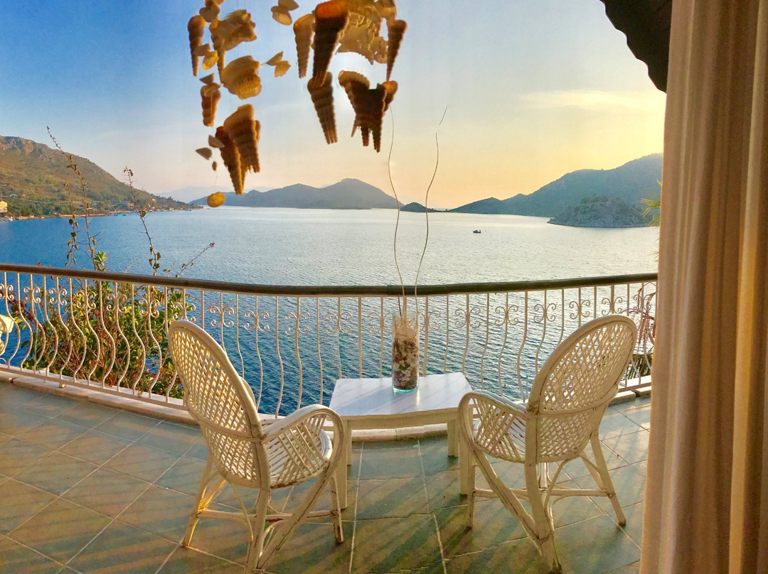 Dolphin Boutique Hotel
