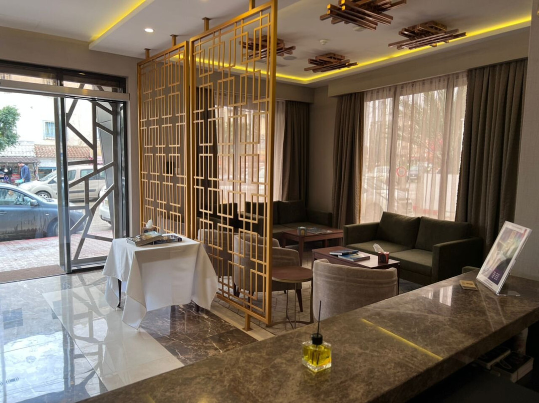 SYM Hotel