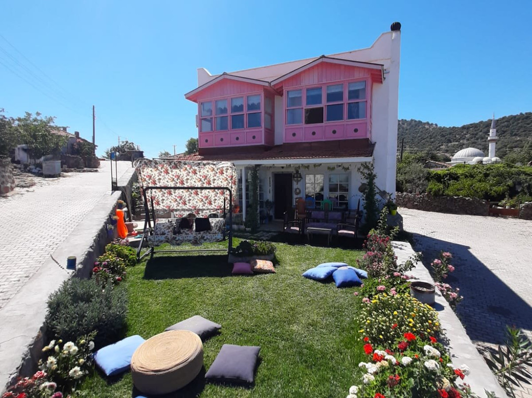 Yenisakran酒店住宿-Yalınayak Cumbalı Konak