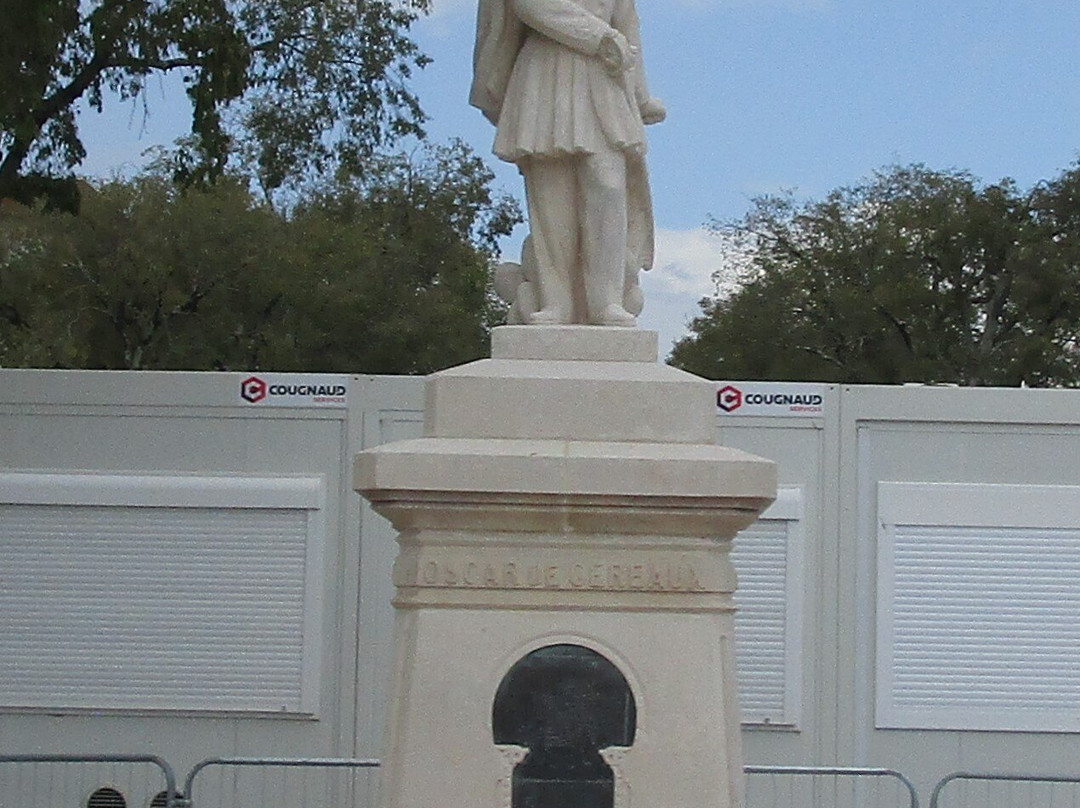 La Statue de Oscar de Géreaux景点图片