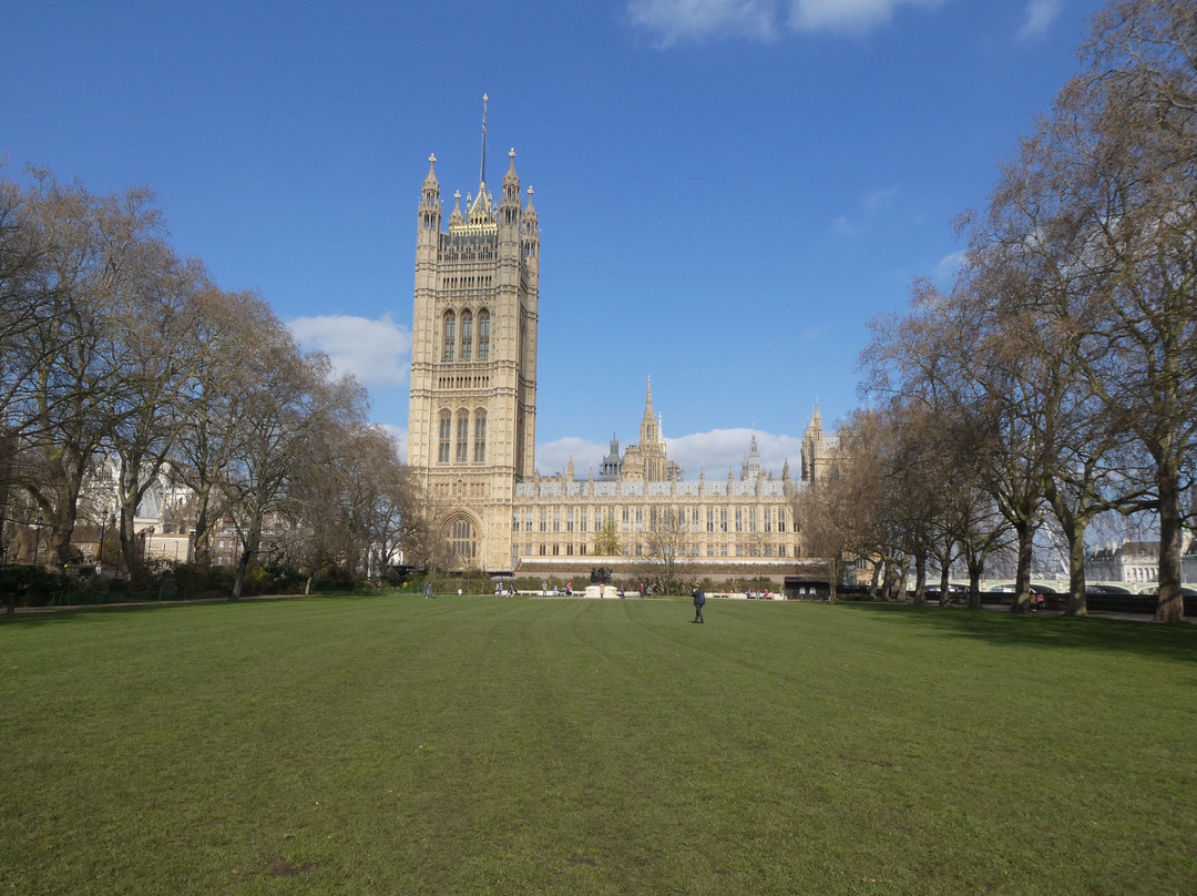 The Victoria Tower Gardens景点图片