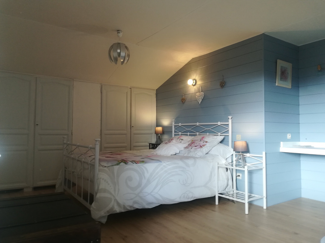 Les Arums de Fondeminjean主图