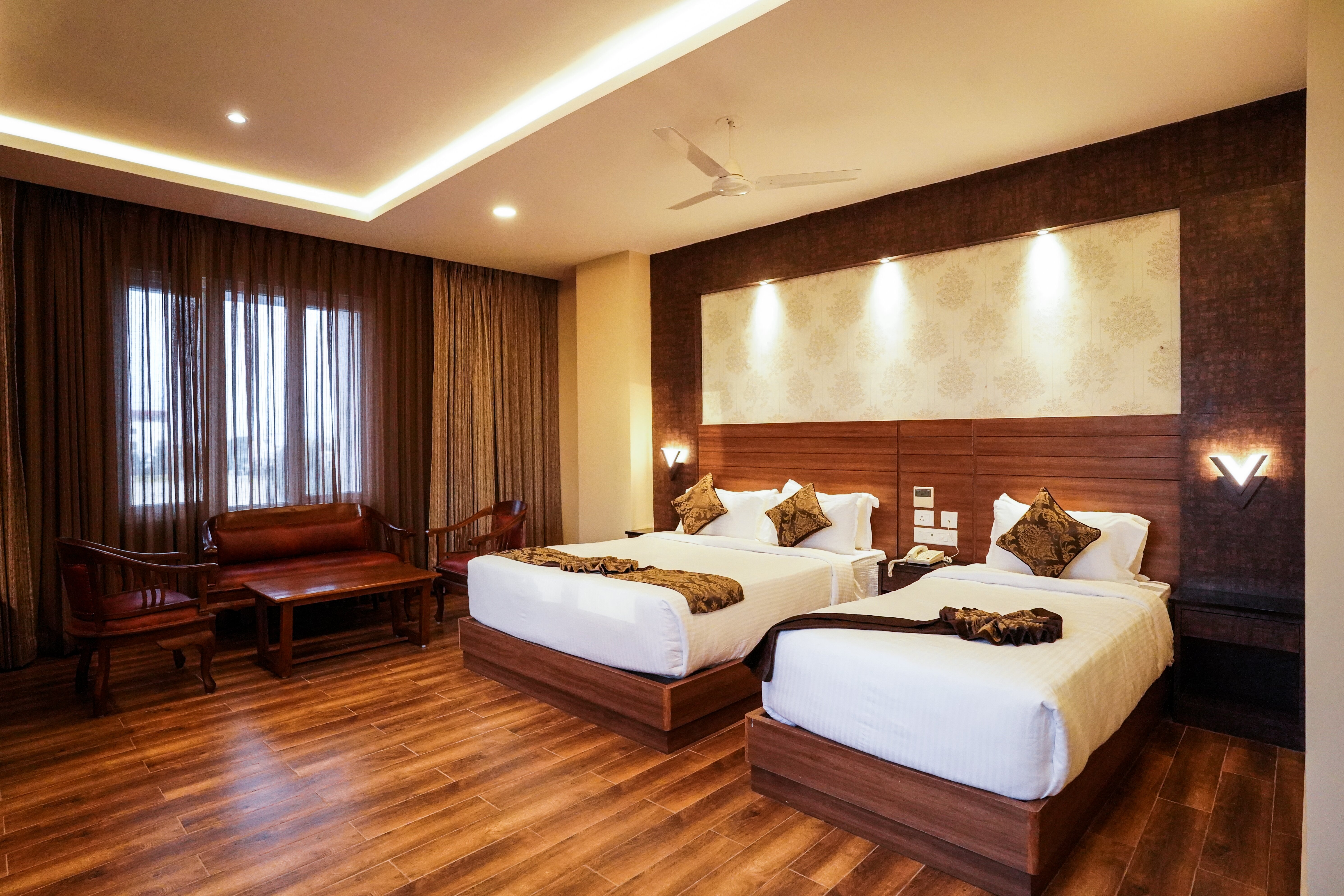V Five Hotel-官方