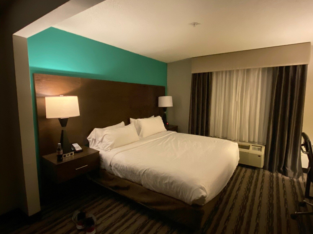 Holiday Inn Express Madison By IHG主图