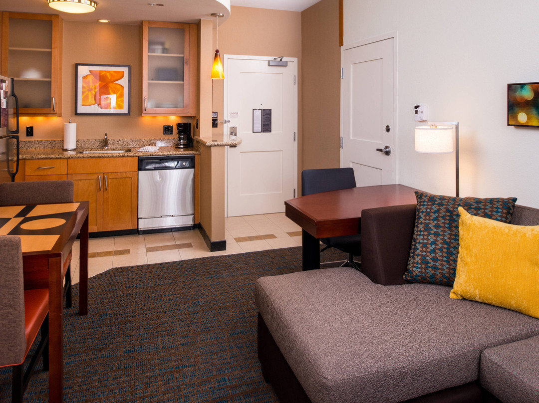 圣露西港原住客栈主图