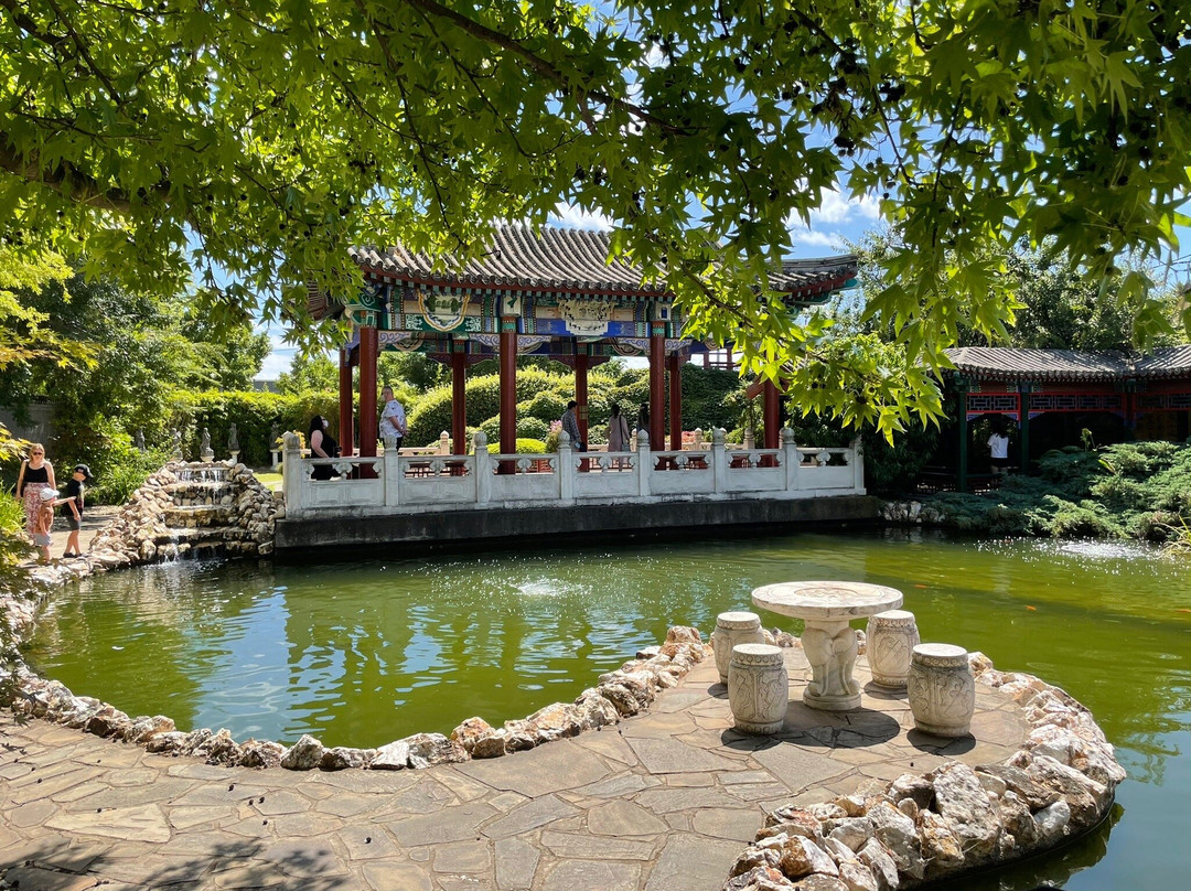 Yi Yuan Gardens景点图片