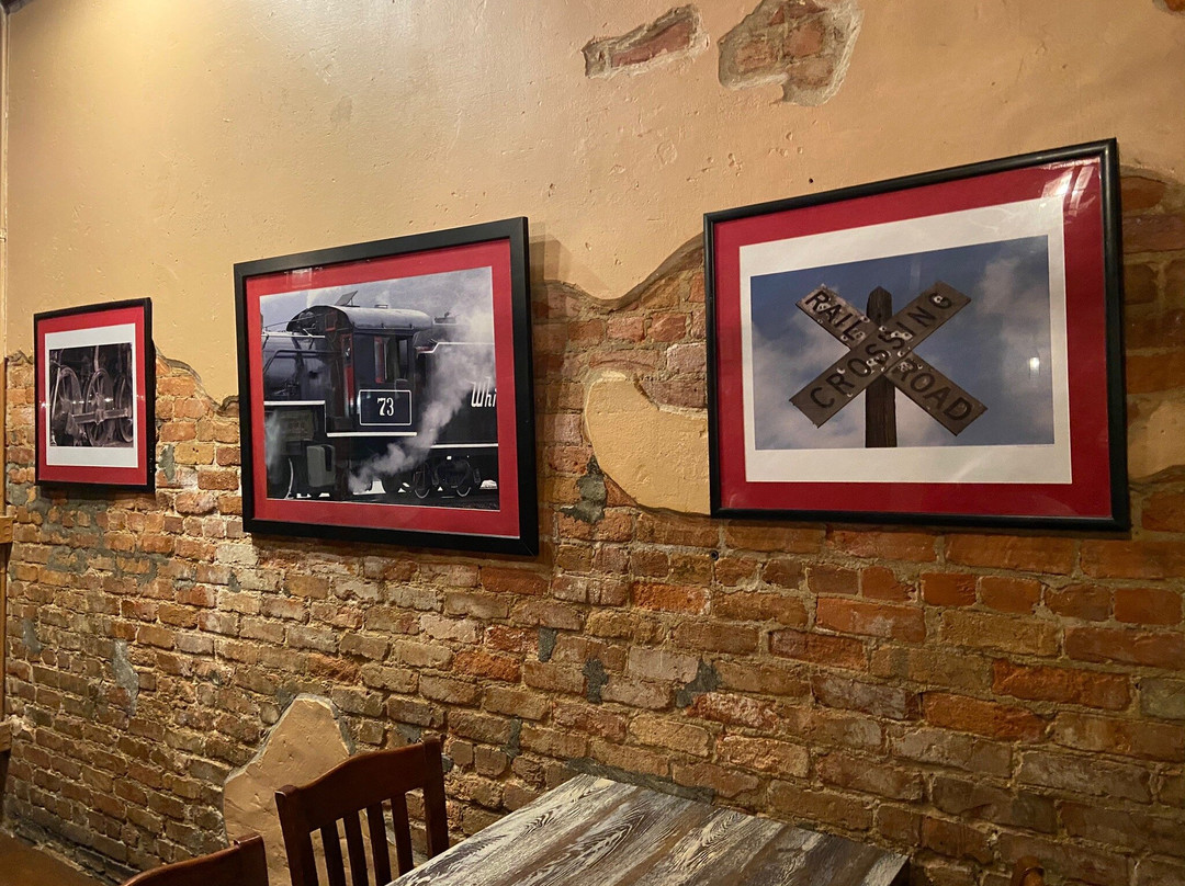 Iron Horse Station主图