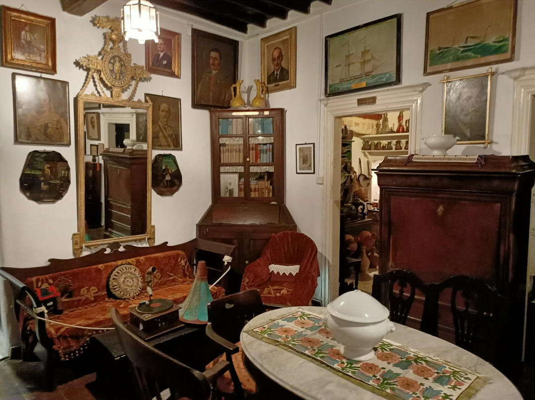 Folklore Museum景点图片