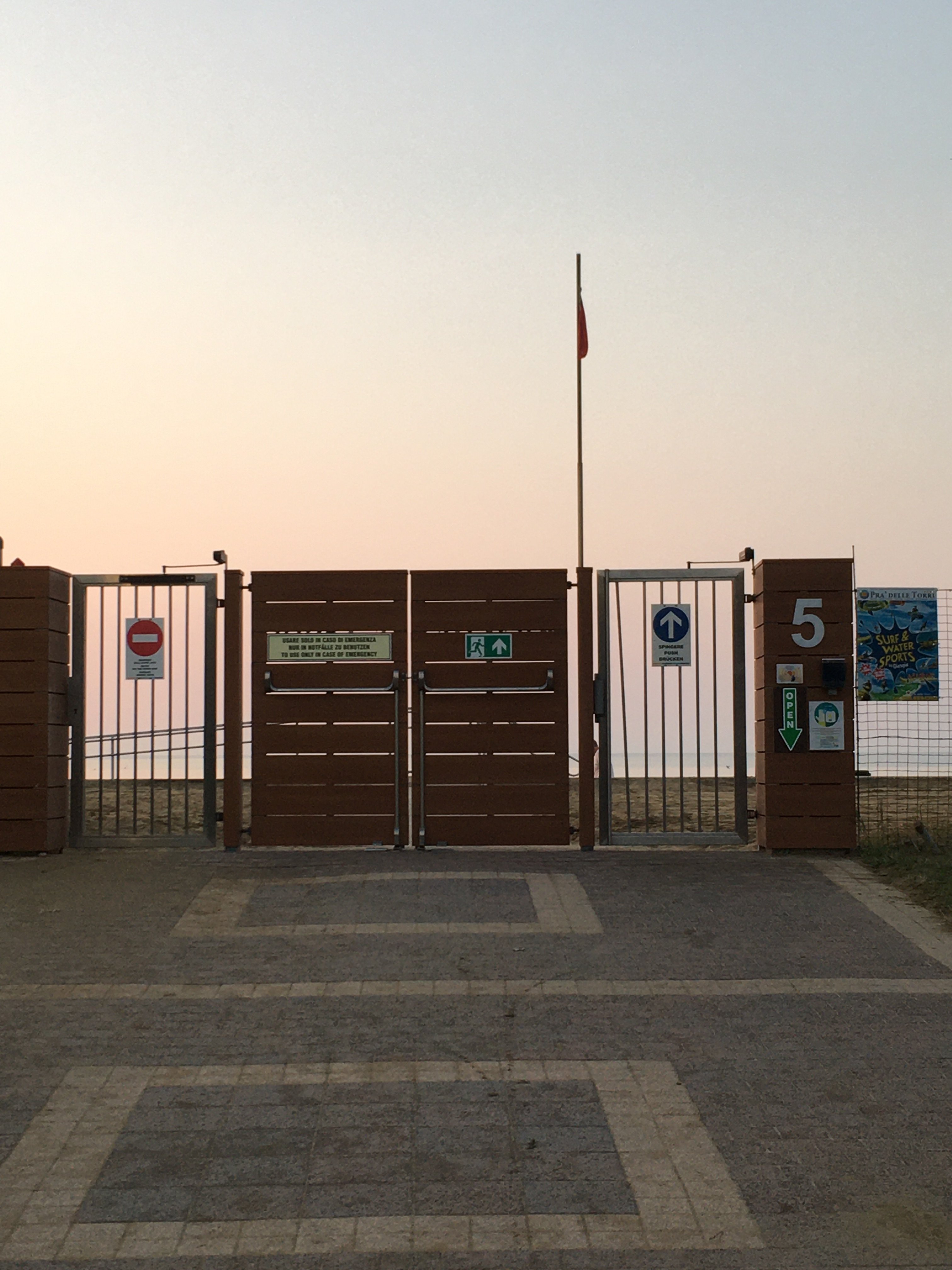 Centro Vacanze Pra delle Torri-泳池