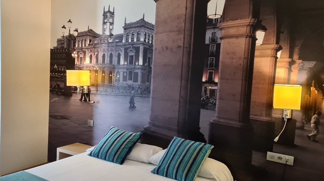 艾娜拉酒店主图