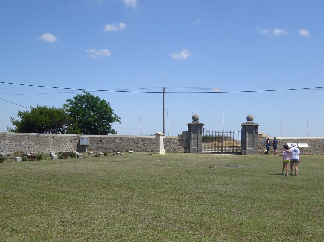 East Moudros Military Cemetery景点图片