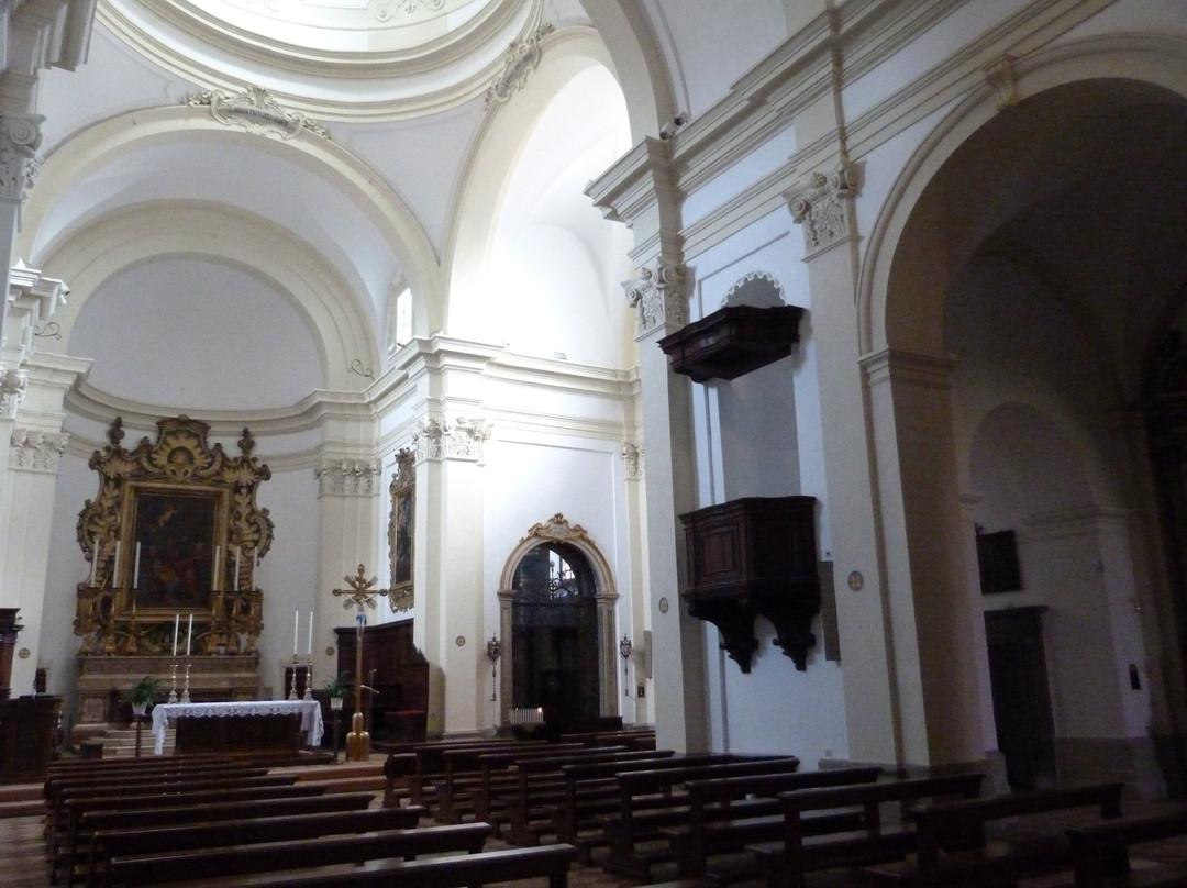 Collegiata Di San Pietro Apostolo景点图片