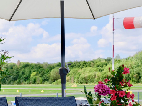 朗格JU52餐厅酒店主图