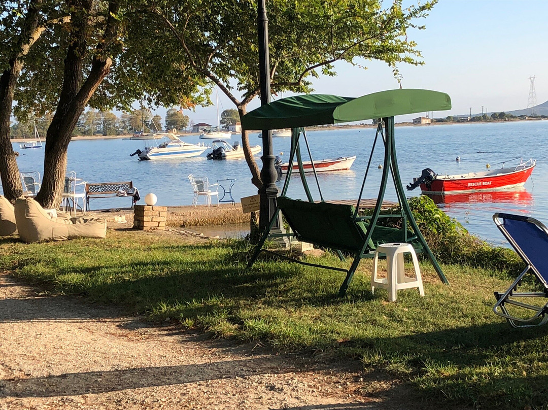 Flisvos Seaside Apartments主图