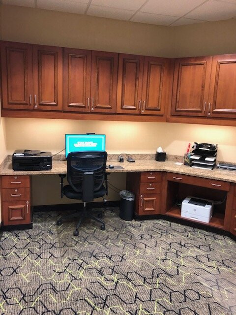 帕迪尤卡希尔顿恒庭旅馆&套房酒店主图