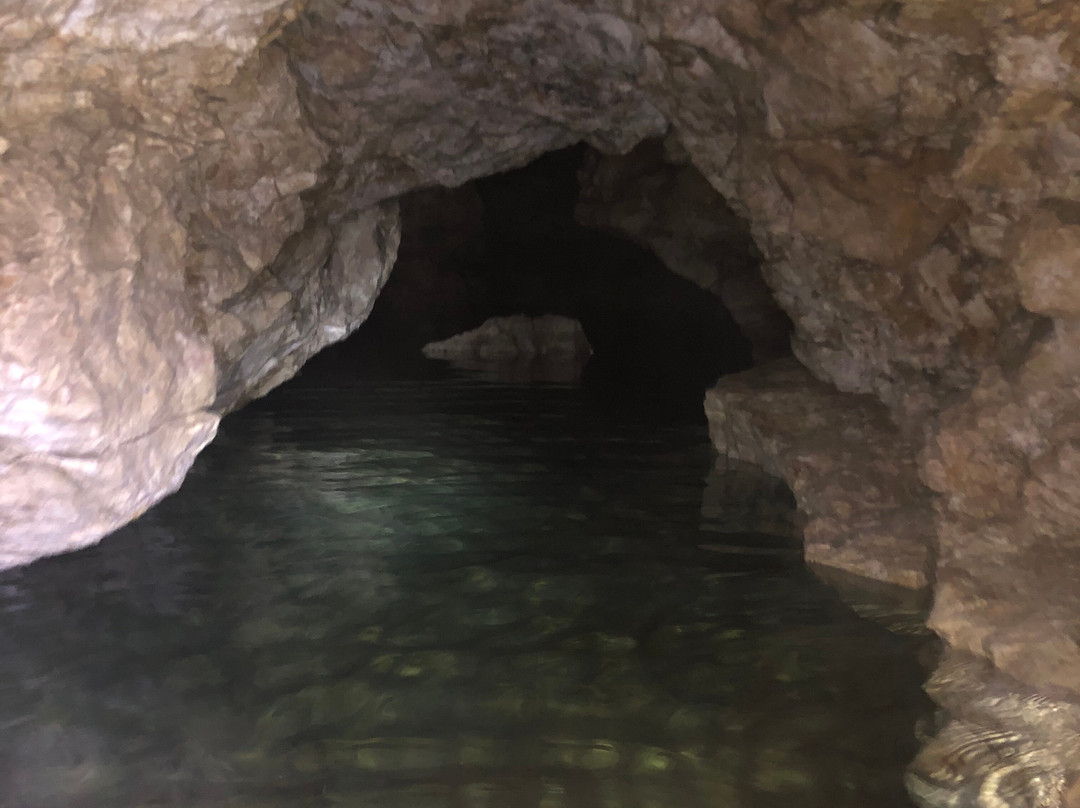 Grotta del Calgeron景点图片