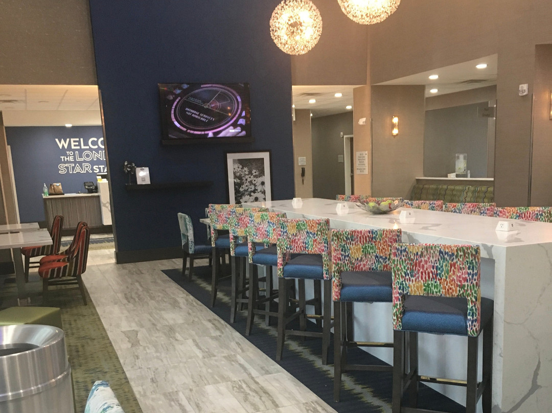 Hampton Inn & Suites By Hilton Plano Dallas主图