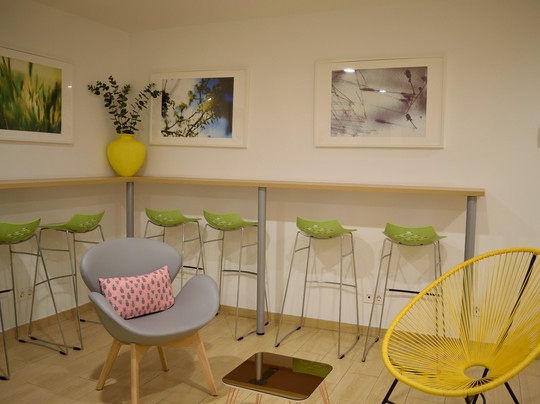 巴塞罗那时尚客房酒店主图