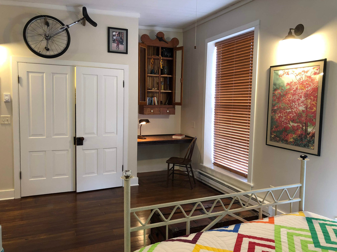 Shake Rag Alley Lodging主图