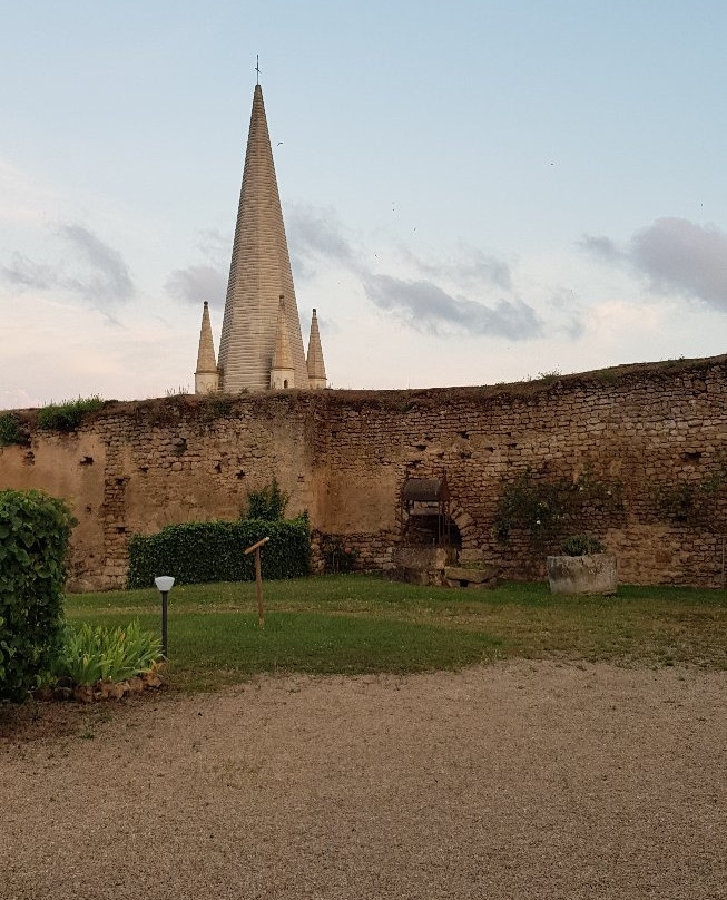 Le Vieux Chateau - chambres et table d'hotes主图