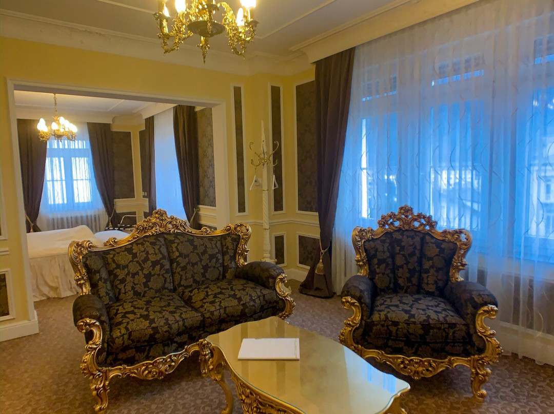 Bismarck's Hotel主图