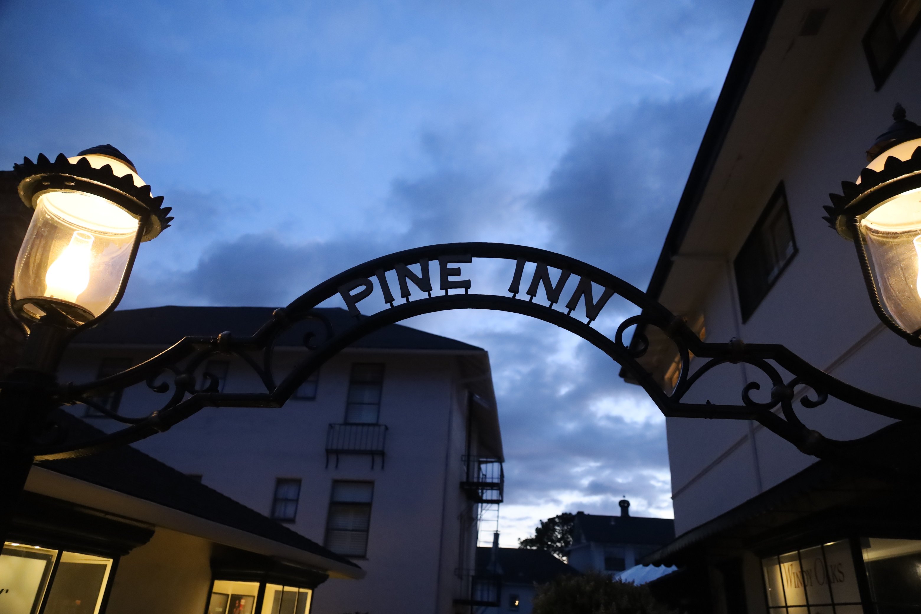 卡梅尔松树旅馆-浴室