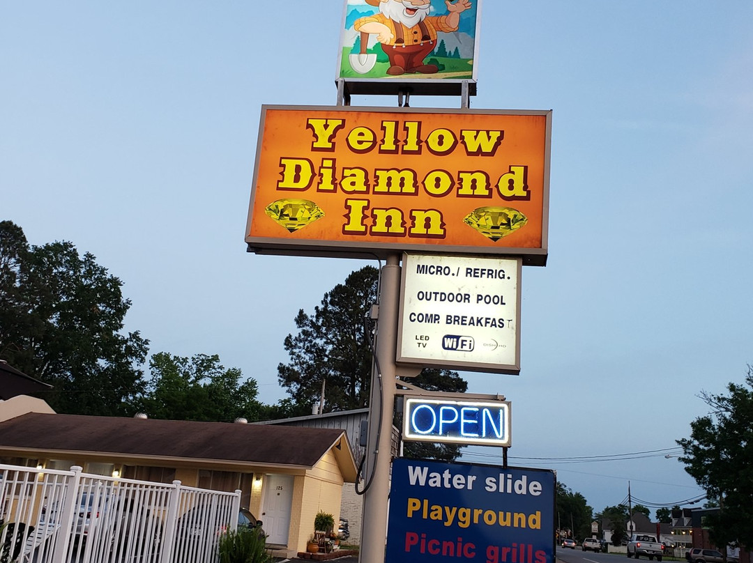 Yellow Diamond Inn主图