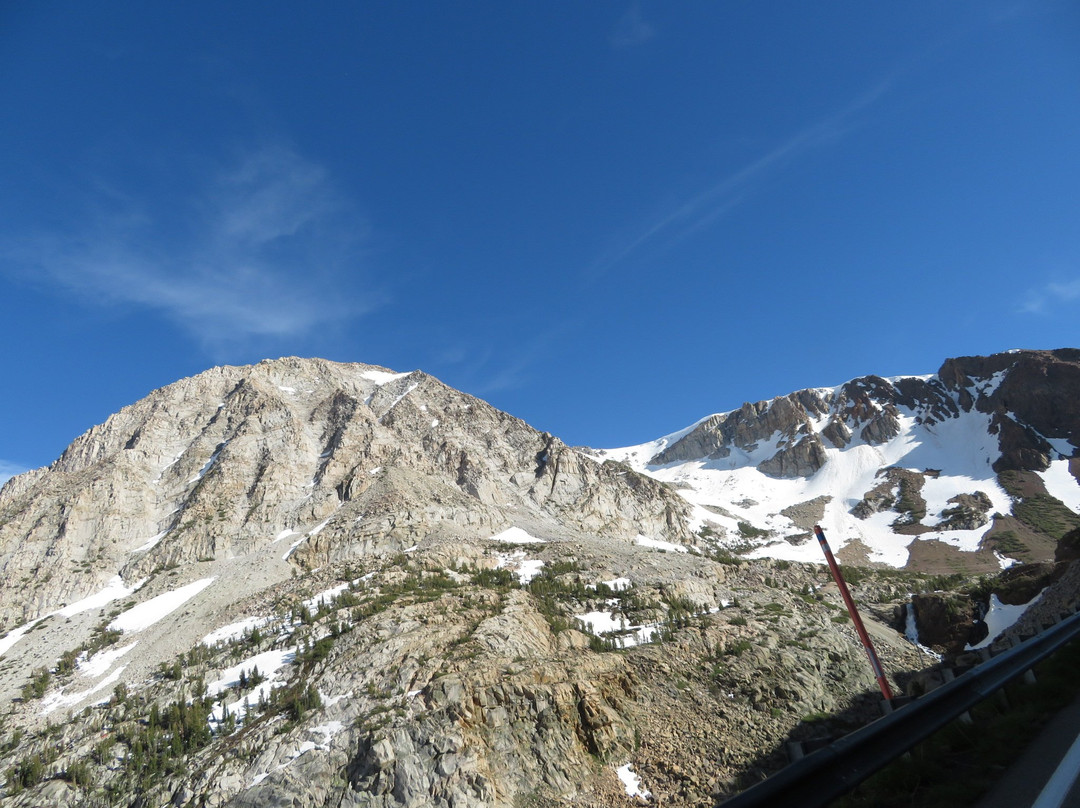 Lee Vining Falls-利韦宁必去景点