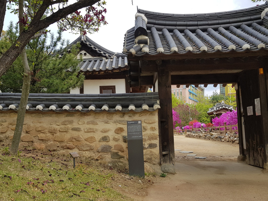 Song Yong-eok House景点图片