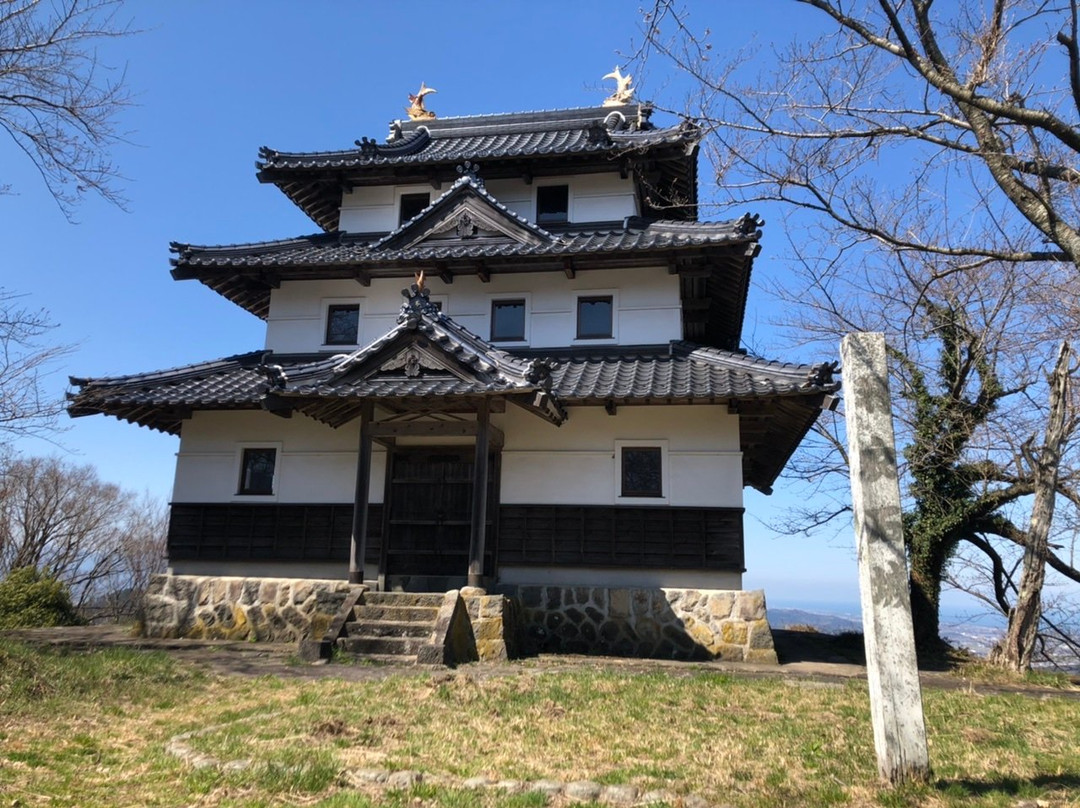 Ueshi Castle Remains景点图片