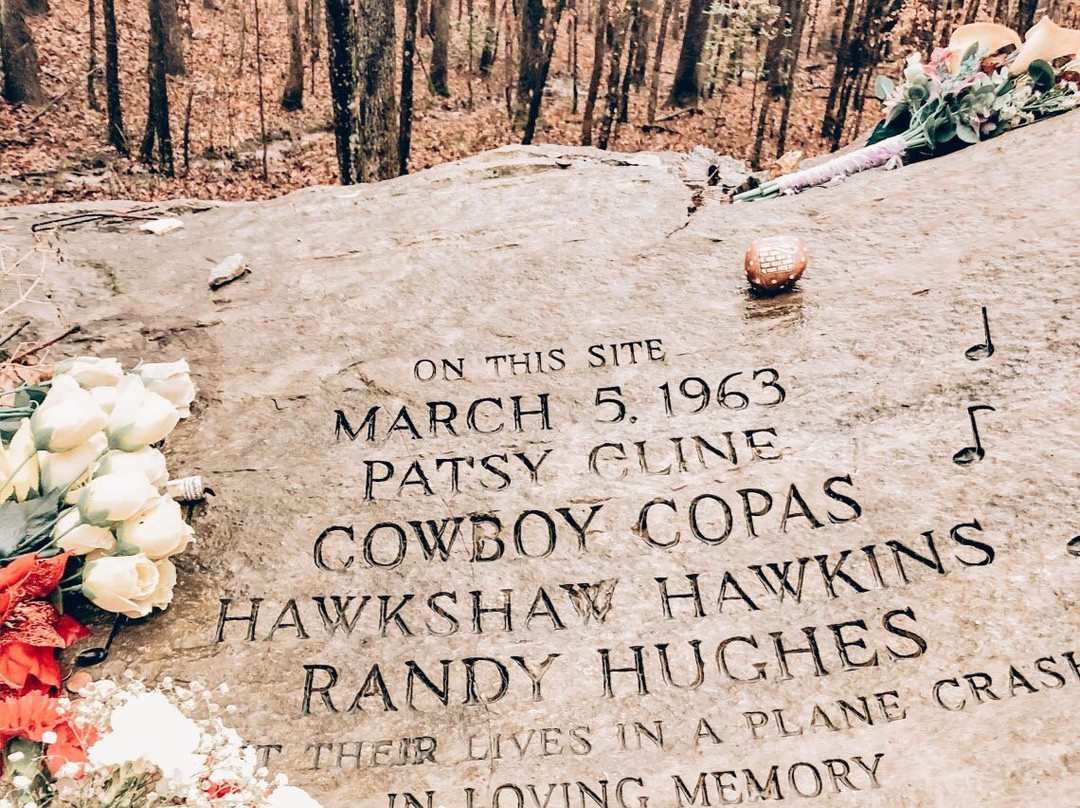 Patsy Cline Plane Crash Memorial景点图片