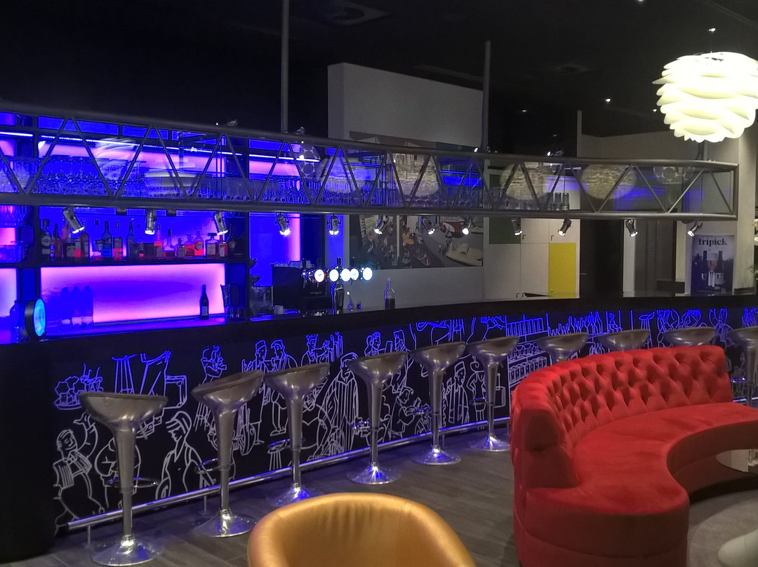 宜必思尚品列日居尔曼酒店主图