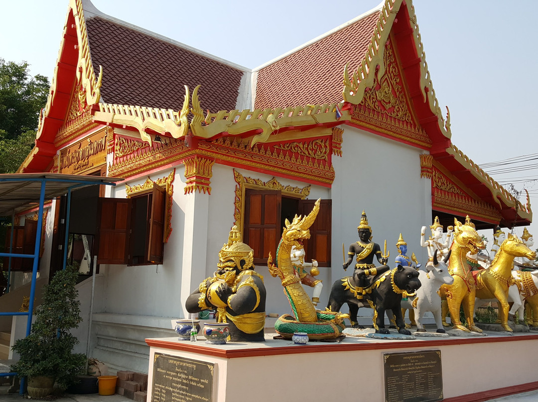 Wat Sam Wihan-大城必去景点