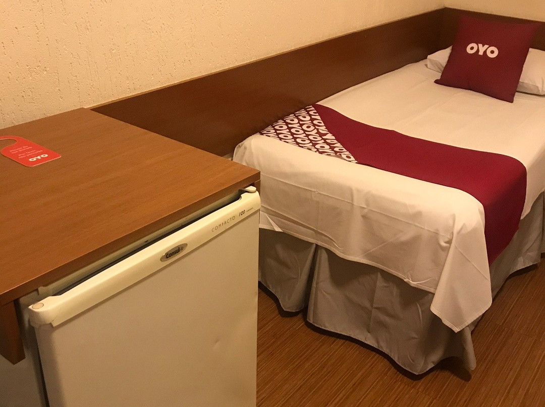 勒里斯酒店主图