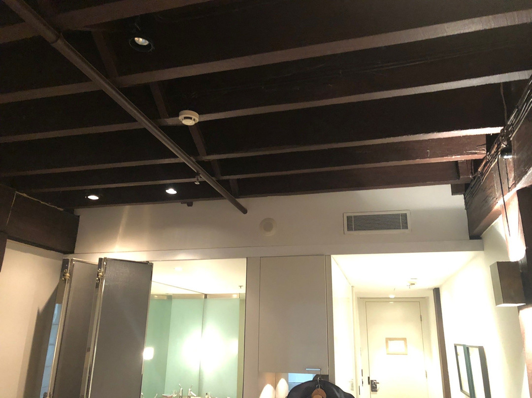 老字号酒店主图