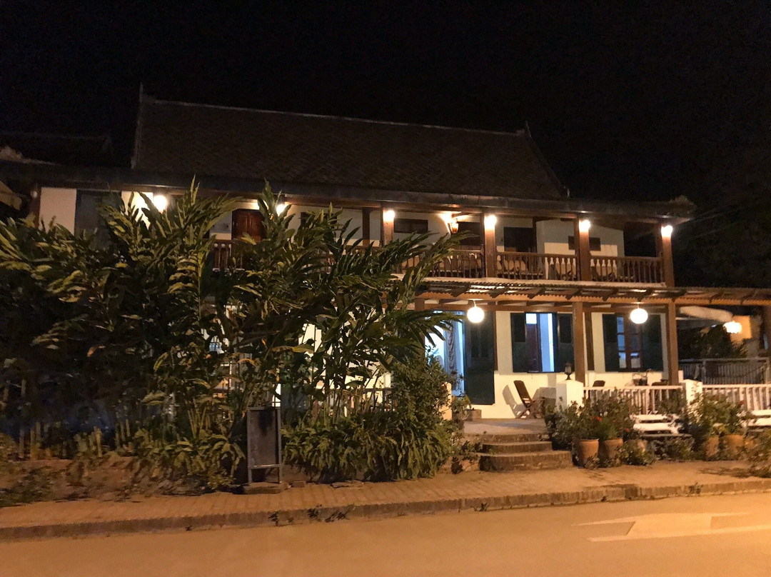 奥乌斯旅店主图