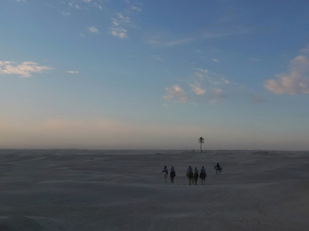 梅哈里杜兹酒店主图