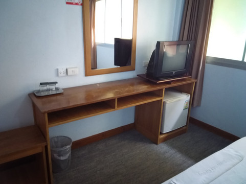 滨江大酒店主图