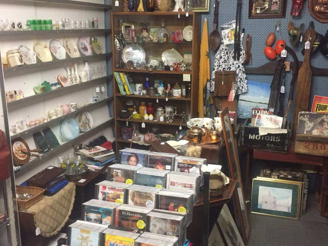 Eden Antiques, Collectables & Old Wares-伊登港必去景点