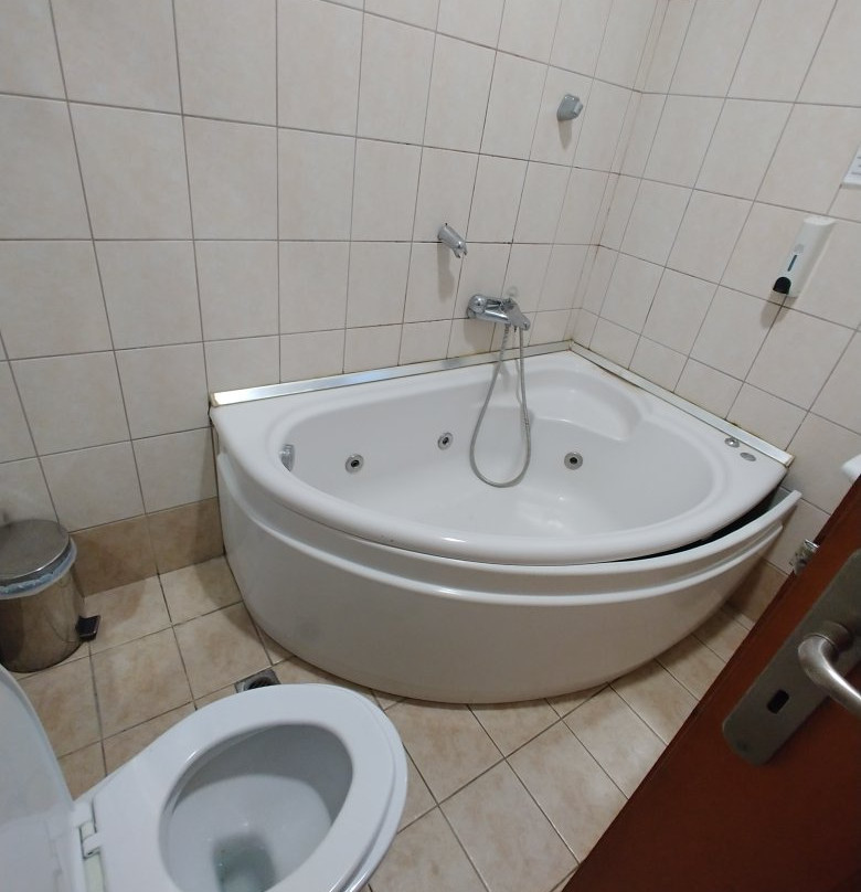 爱克波酒店主图