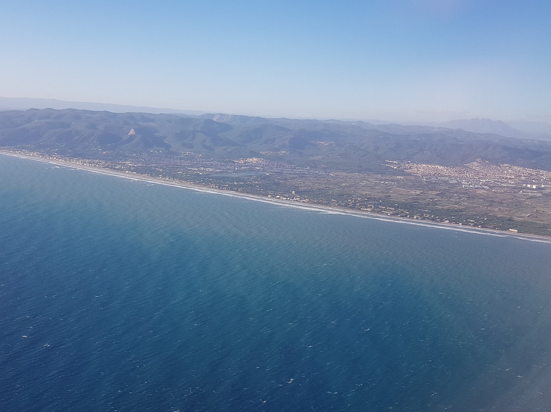 Platja de Can Camins-埃尔普拉特德略夫雷加特必去景点