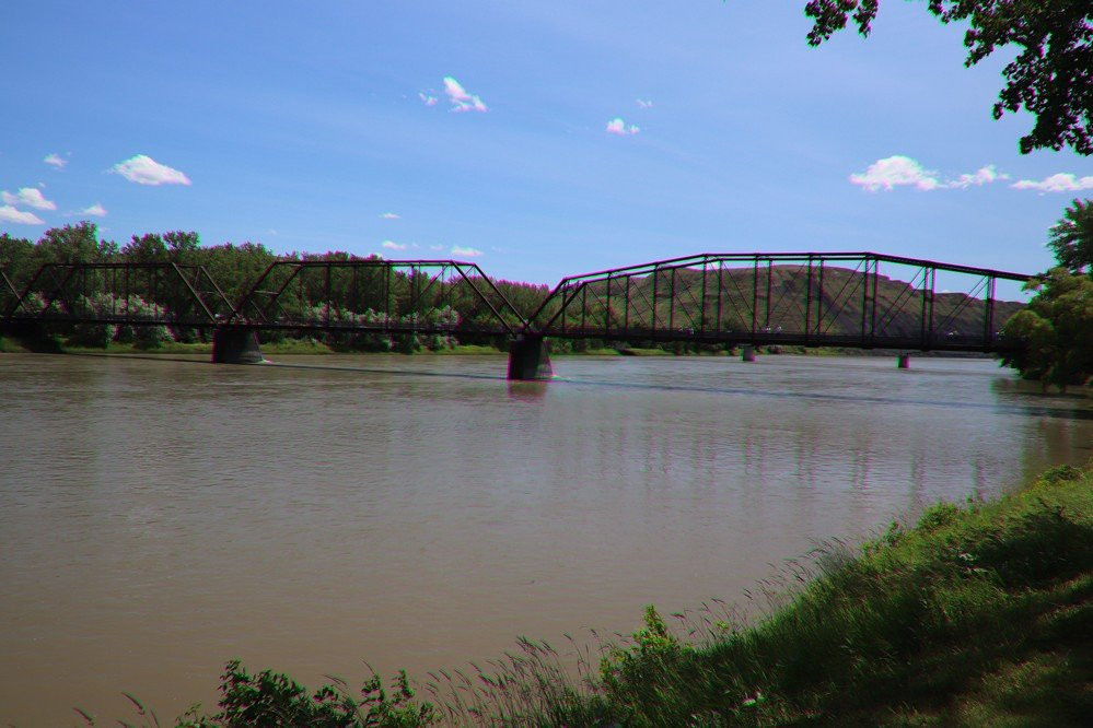 Historic Landmark District & Steamboat Levee Walk景点图片