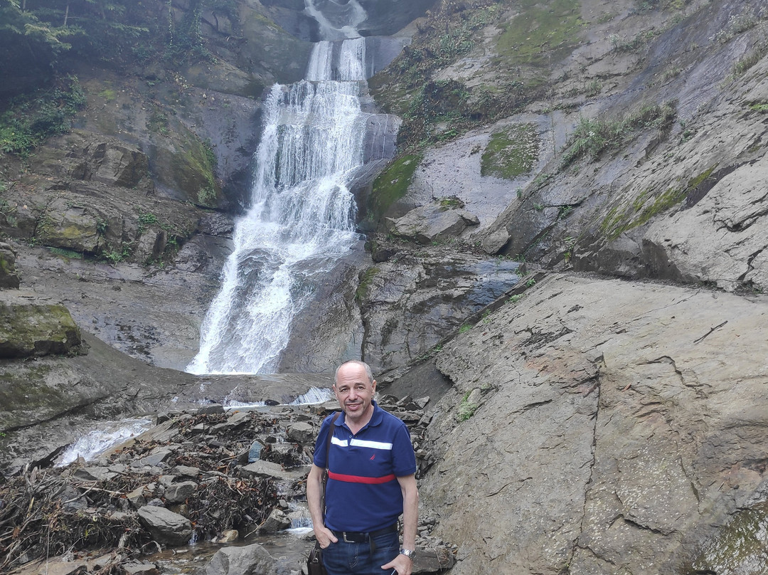 Tkhilnari Waterfall-巴统必去景点
