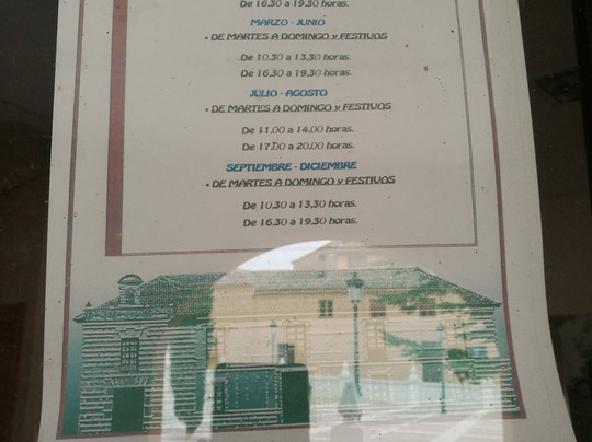 Iglesia de San Miguel-Villalon de Campos必去景点