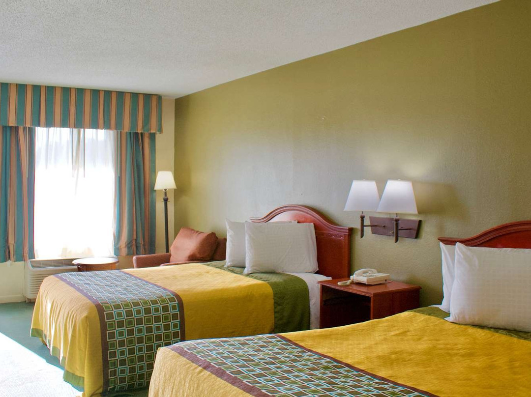 Red Roof Inn & Suites Monroe, NC主图